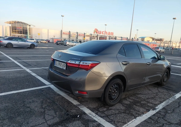 Toyota Corolla cena 69000 przebieg: 90000, rok produkcji 2017 z Łódź małe 121